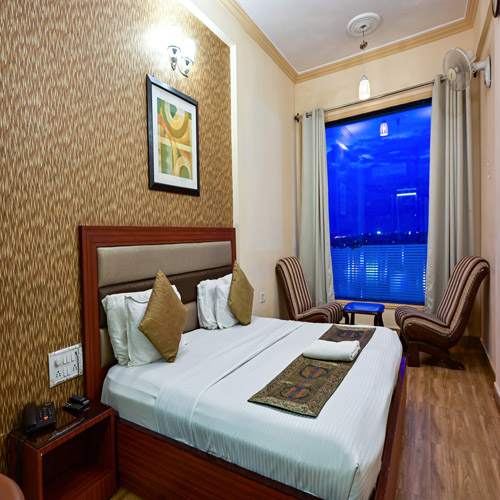 Majestic  Suites Majestic  Suites